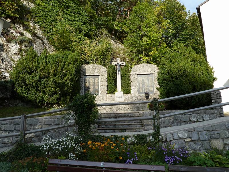 n_23 Gedenktafel.jpg